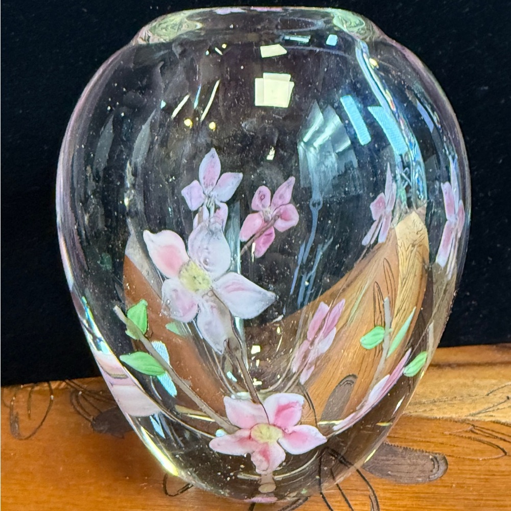 Small Floral Vinardi Glass Art Vase - Picture 2 of 2